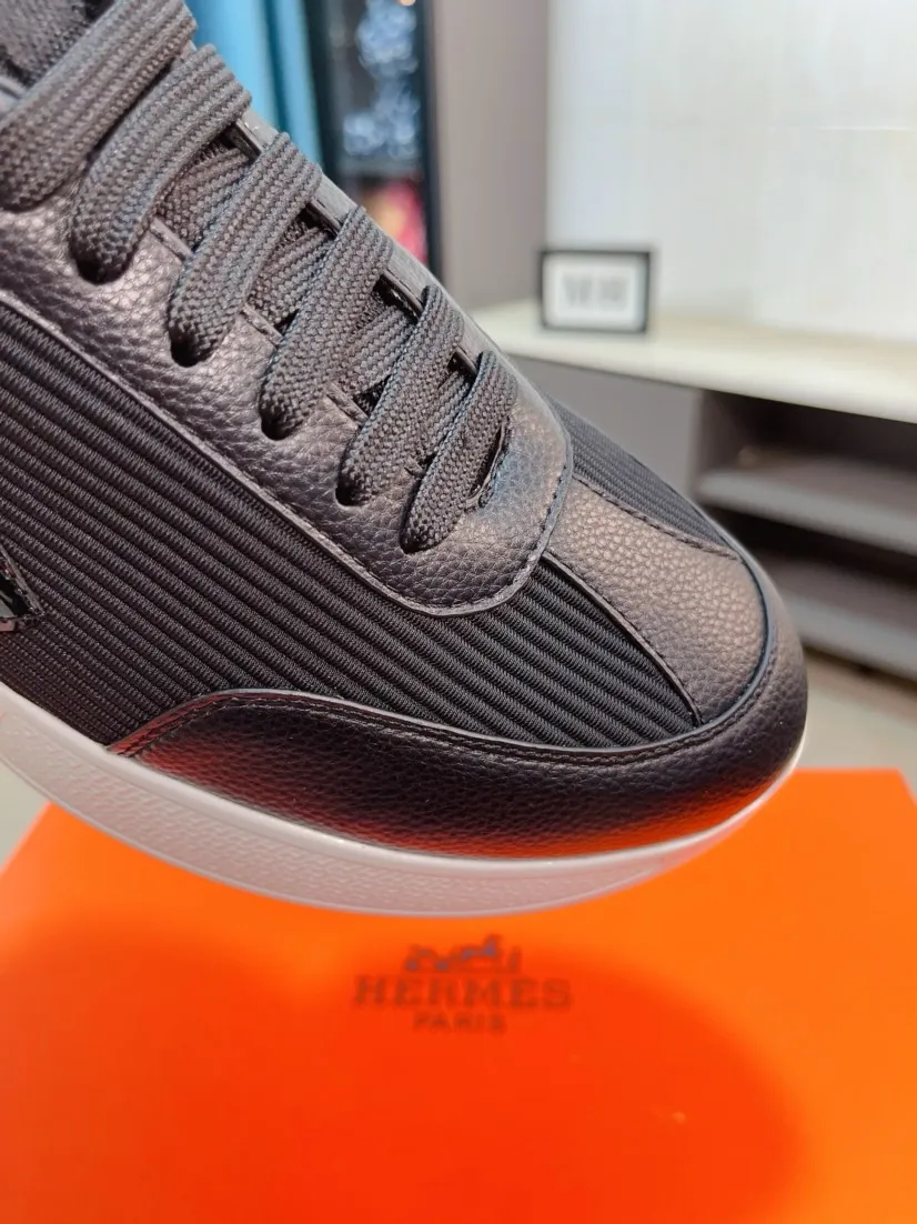 Men's shoes 💰460🌸🌸【HERMES】Hermès high-end quality original shoe upper: 🔝tumbled calfskin, suede calfskin, shoe body sewn H totem, outsole: ultra-light TPU foam·rubber; two-color molded outsole, ultra-high quality control·fine workmanship: highlighting (high-end·luxury·grade) 38-44 (45 can be customized)